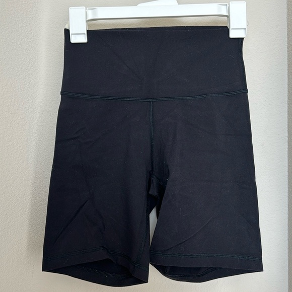 Aritzia TNA Atmosphere Hi-Rise 7" Black Bike Short athletic shorts - Picture 2 of 9